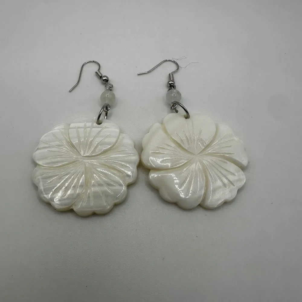 Genuine carved shell with moonstone accent bead dangle‎ earrings!!